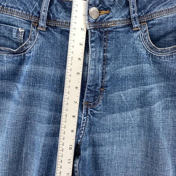 Lee Jeans Women's Size 14 Boot Cut Riders Blue Denim 5 Pocket Button Zip Closure - Picture 6 of 12